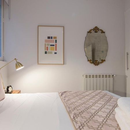 Apartamento En Santa Ana - Sol Мадрид Екстериор снимка