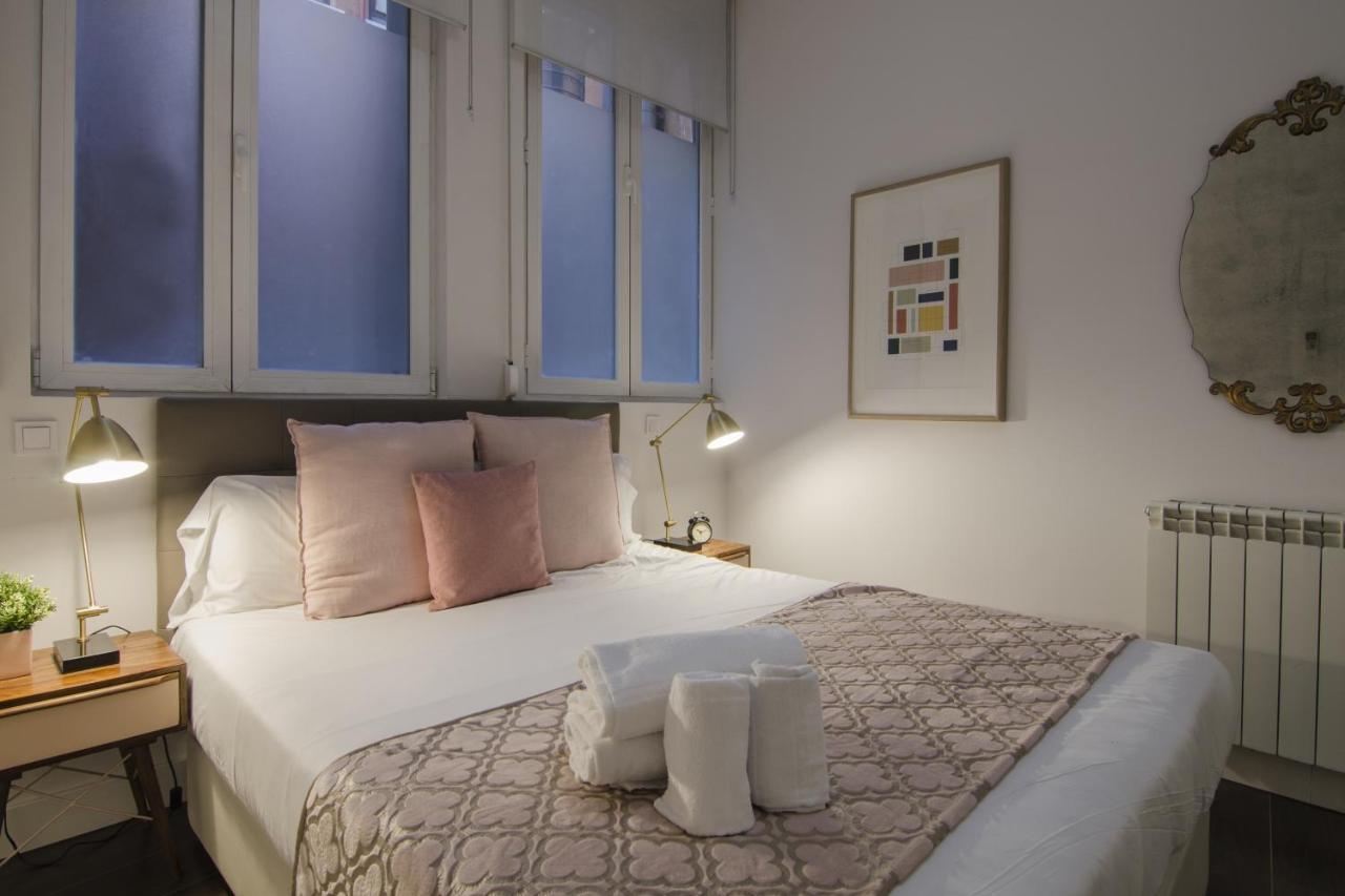 Apartamento En Santa Ana - Sol Мадрид Екстериор снимка