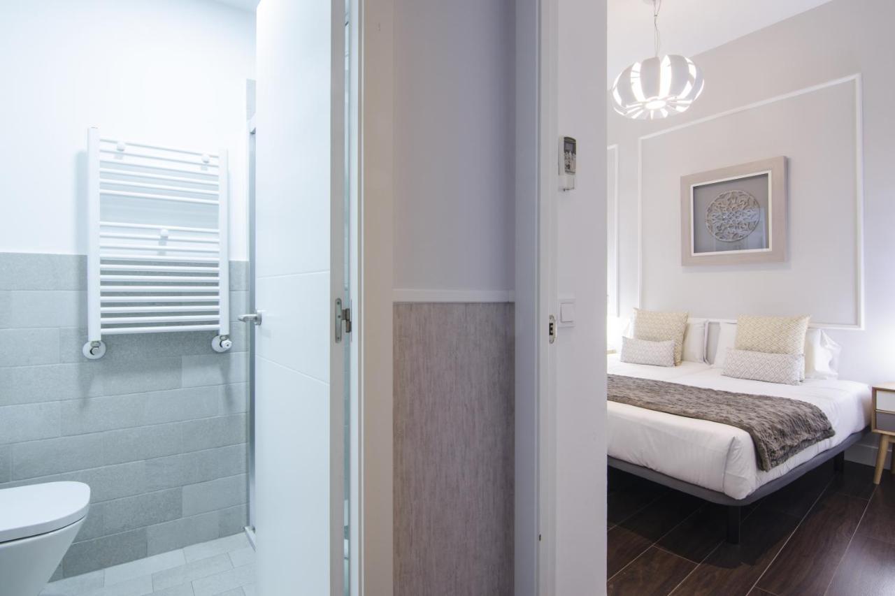 Apartamento En Santa Ana - Sol Мадрид Екстериор снимка