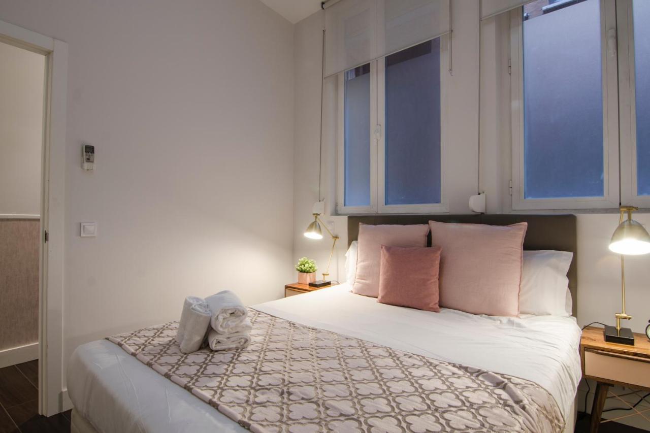 Apartamento En Santa Ana - Sol Мадрид Екстериор снимка