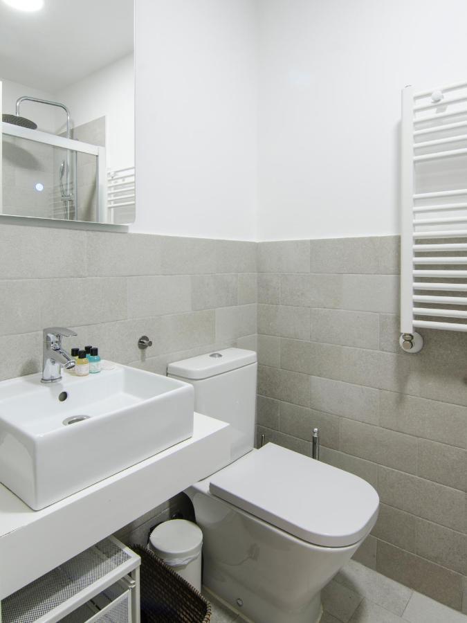 Apartamento En Santa Ana - Sol Мадрид Екстериор снимка